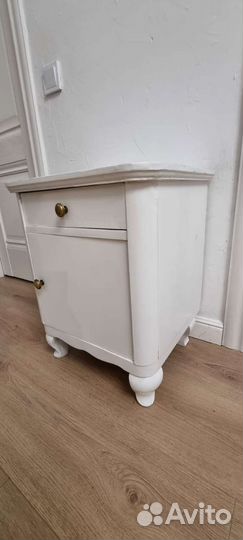 Тумба прикроватная массив бу