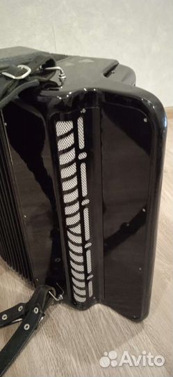 Баян Тула-210