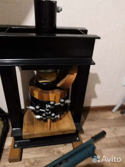 Продам маслопресс гидравлический