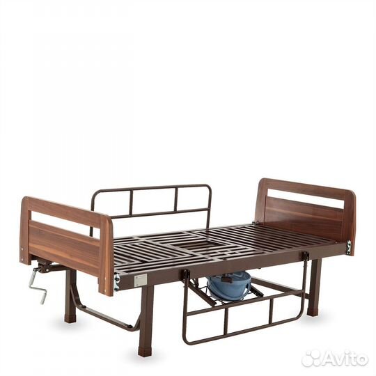 Медицинская кровать для лежачих больных