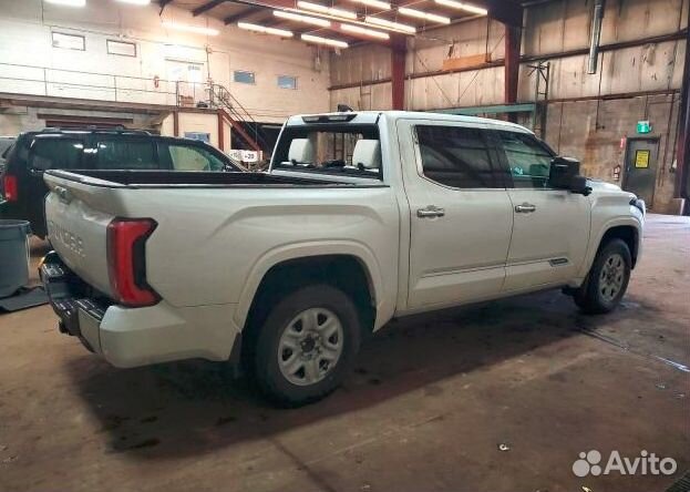 Запчасти на 2023 toyota tundra crewmax capstone