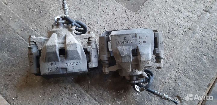 Суппорта передние toyota camry 40