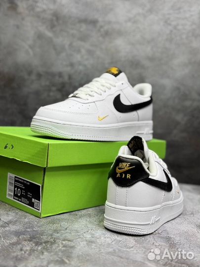 Кроссовки оптом