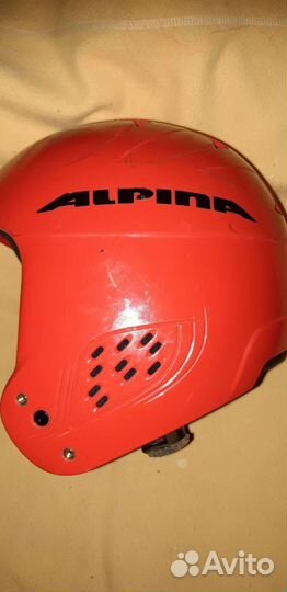 Горнолыжный шлем