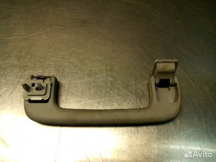 Ручка потолка передняя левая Mitsubishi Outlander