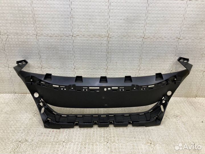 Кронштейн решетки радиатора Peugeot 3008 C1A 2016