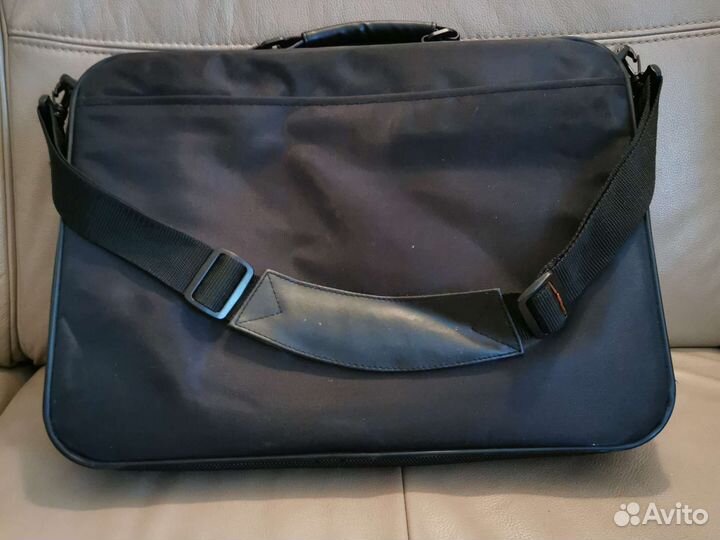 Сумка для ноутбука 16 дюймов case logic