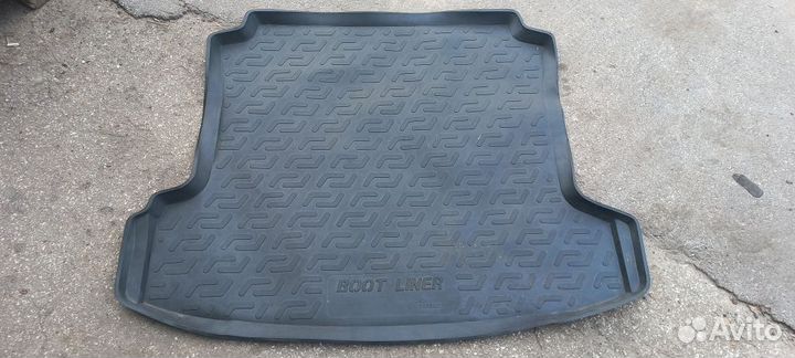 Ковер в багажник Volkswagen Polo V седан