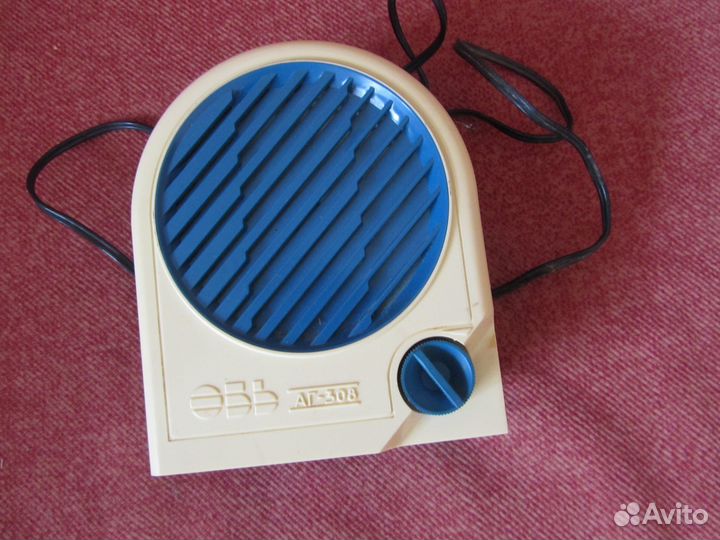 Радиоприемник СССР громкоговоритель