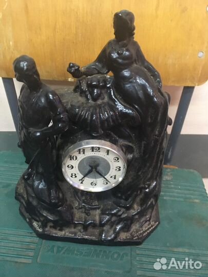 Настольные часы