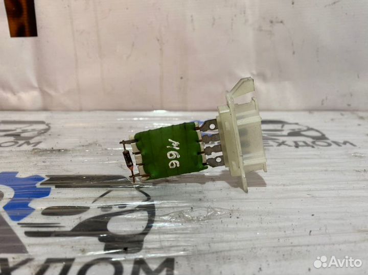 Резистор отопителя Opel Corsa C hatchback Z12XE