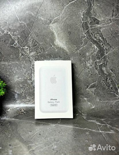 Повербанк Apple 5000 mah новый