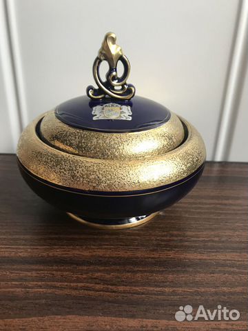 Старинная фарфоровая конфетница Alka Kunst