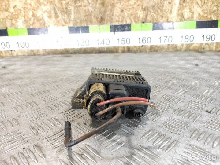 Блок управления вентилятором Volkswagen Transporte