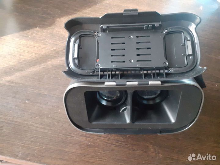 Очки виртуальной реальности в отличном состоянии