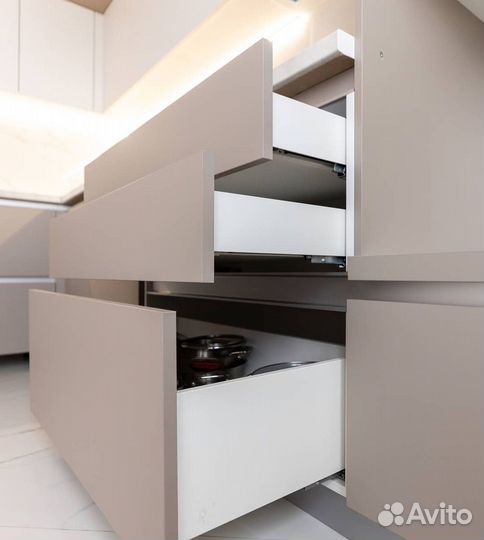 Кухня на заказ. Кухонный гарнитур