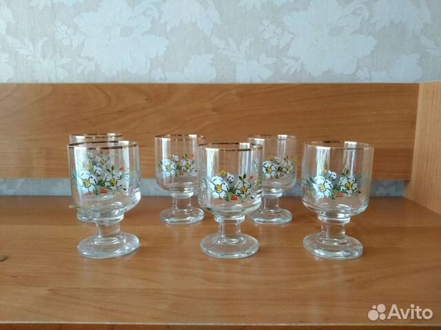 Стаканы стеклянные, рюмки