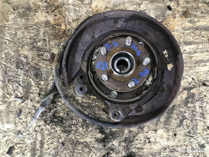 Ступица subaru legacy be5 EJ206 R R 2000 Зад / Зад