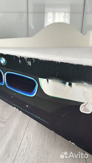 Детская кровать машина