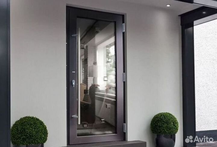 Входная дверь пластиковая