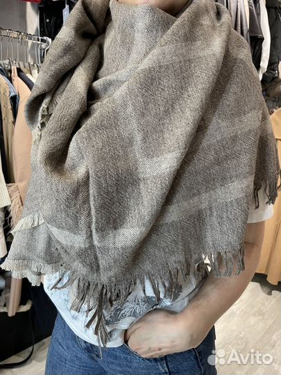 Палантин Toteme