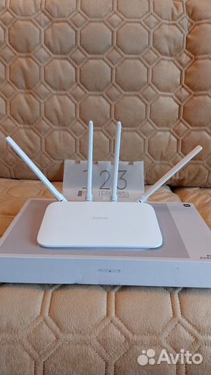 Роутер xiaomi 4A wifi 2.4- 5 ггц Белый