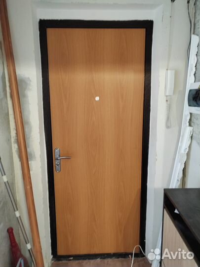 Входная металлическая дверь б/у 860*2050 левая
