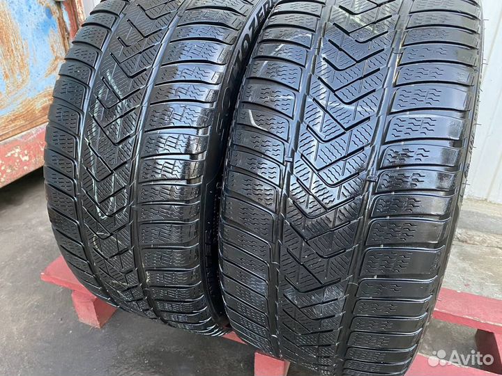 Pirelli Winter Sottozero 3 275/35 R21