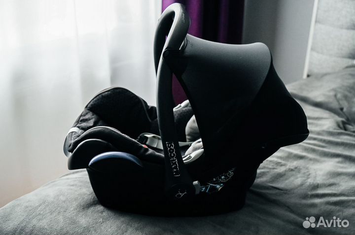 Детское автокресло от 0 maxi cosi