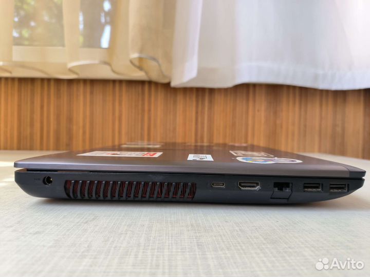 Игровой ноутбук Asus GL552V