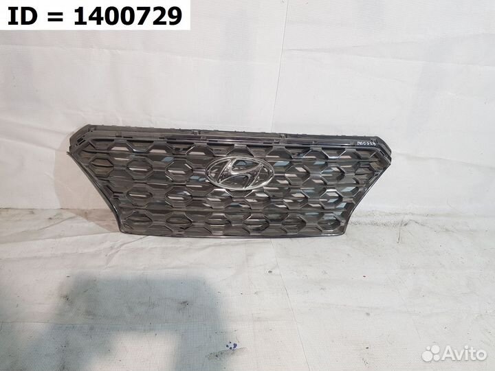 Решетка радиатора Hyundai Santa Fe