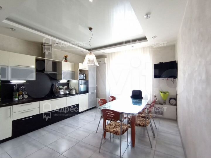 Дом 156,4 м² на участке 10 сот.