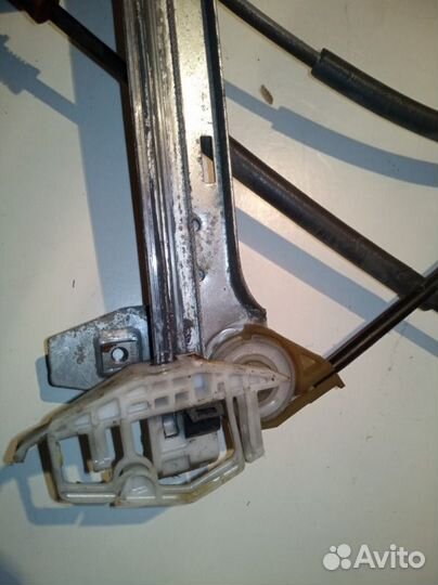 Стеклоподъемник передний правый Citroen Xsara 1