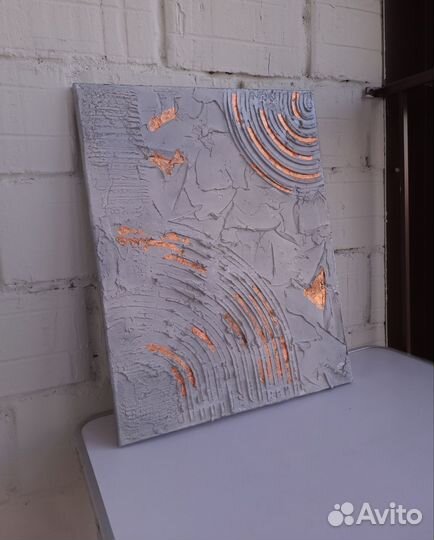 Декоративная картина из гипса