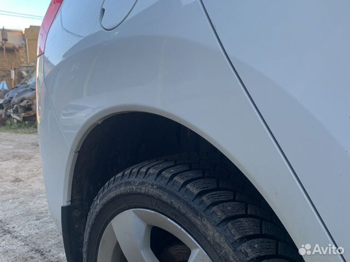 Задняя часть кузова peugeot 3008