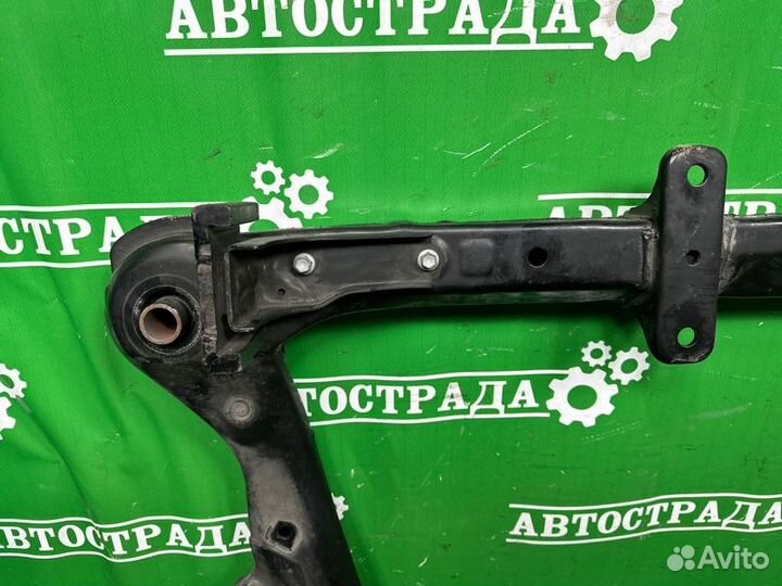Подрамник передний Toyota Camry 2003-2017