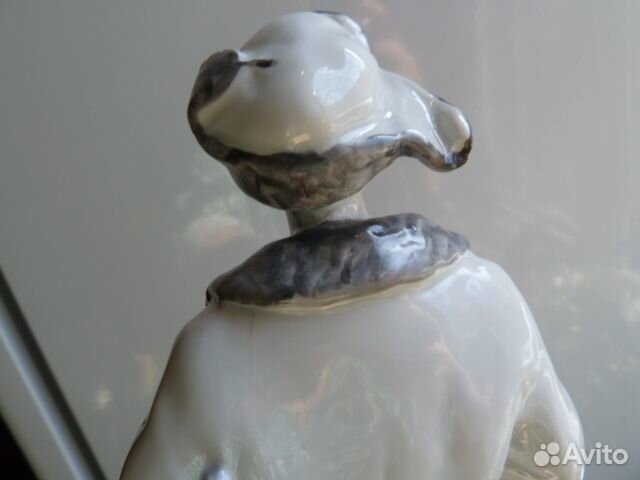 Фарфор СССР Мальчик с коньками лфз