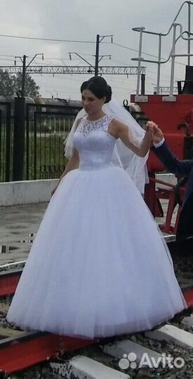 Свадебное платье 42 44
