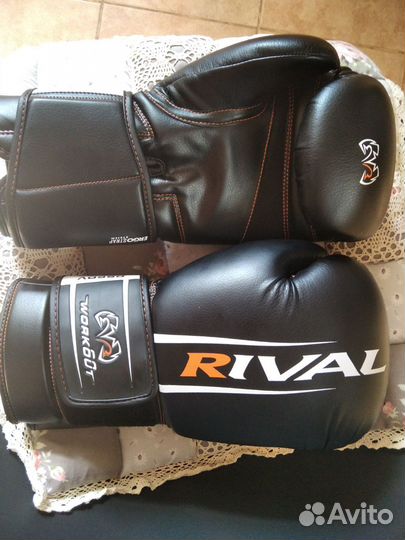 Боксерские перчатки Rival