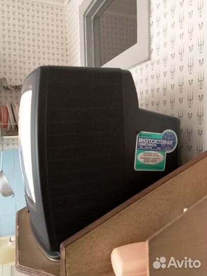 Телевизор бу Sharp 32 дюйма