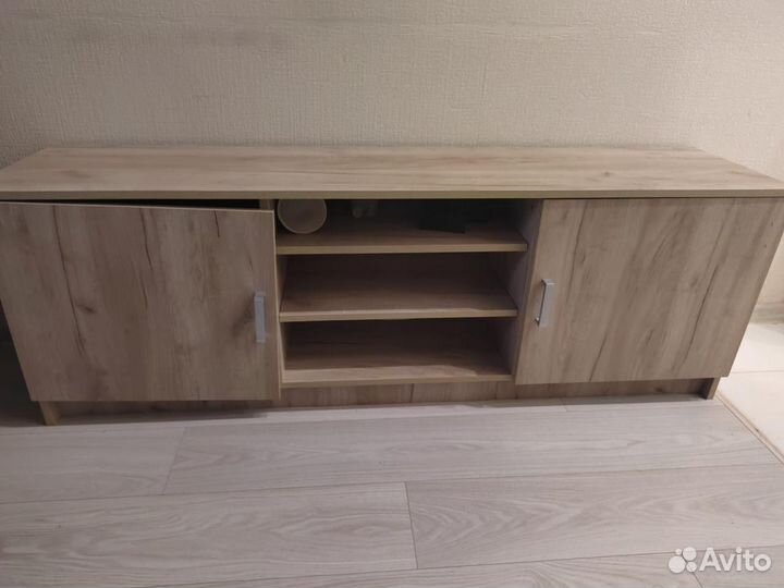 Тумба под телевизор