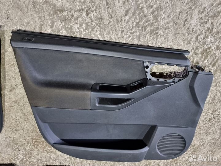 Обшивка двери Мерива