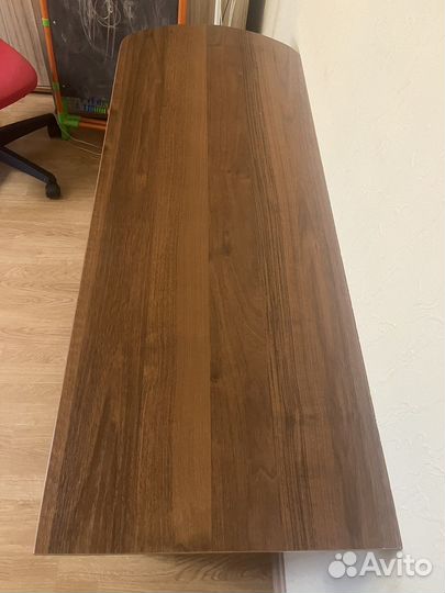 Письменный стол