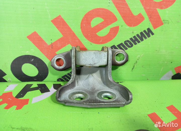 Петля двери nissan cube BNZ11 перед право