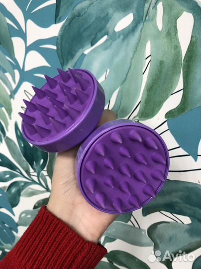 Массажная щетка