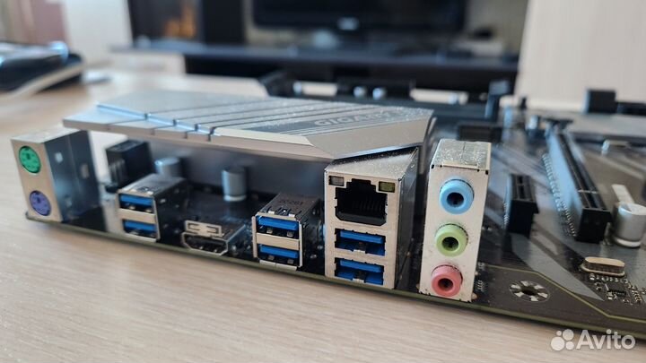 Материнская плата Gigabyte Z390 D + Core I-5 9600K