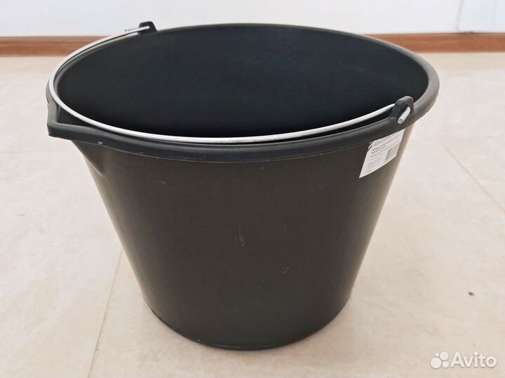 Пластиковое ведро 20л с носиком