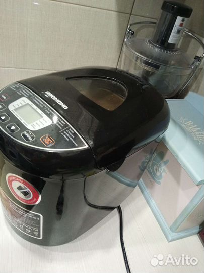 Хлебопечка новая