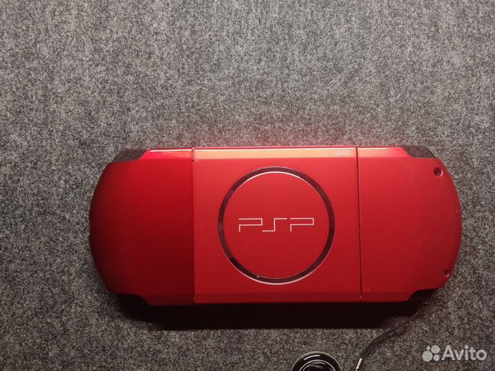Sony PSP-3006 Красная