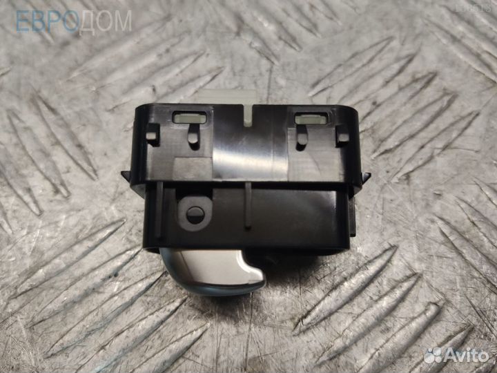 Кнопка багажника на mercedes W253 s1136190